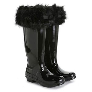 NWT *HUNTER* Tall Boot Socks … *FAUX FUR* Cuff … BLACK … Size: Medium (Fits 5-7)